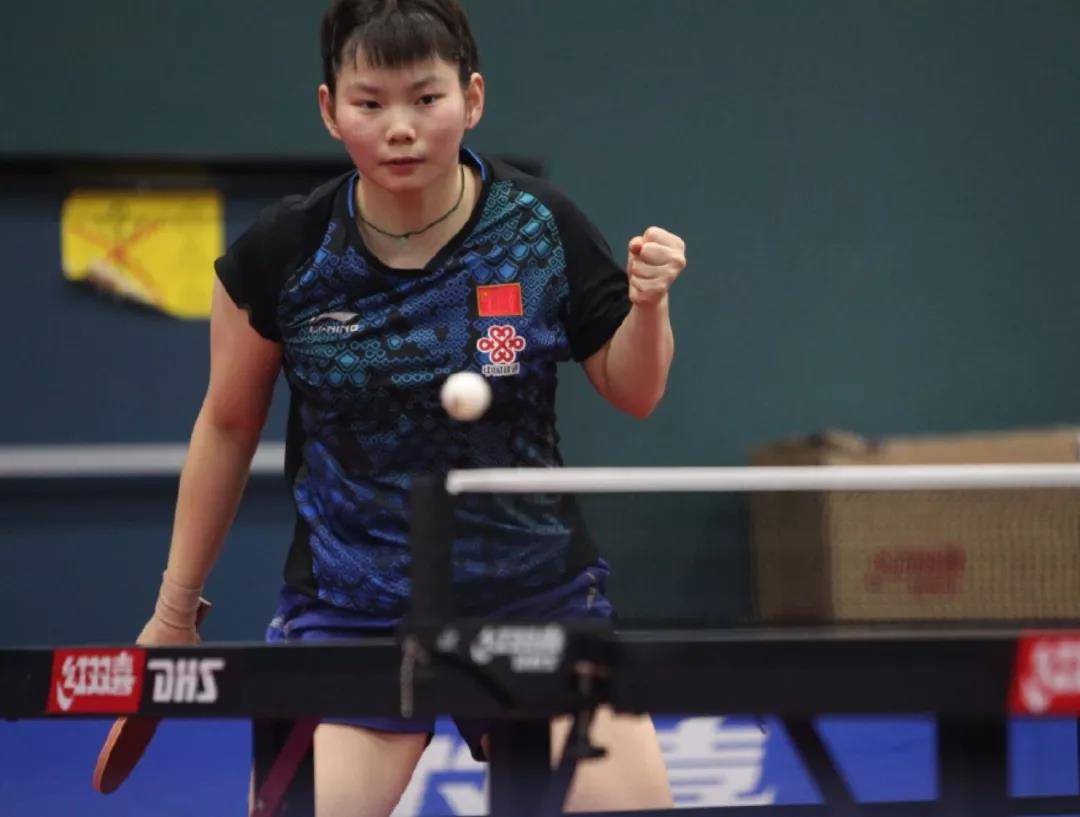 形成了鲜明 形成了鲜明