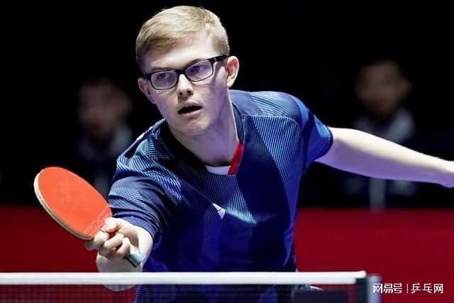 暴露出了一 暴露出了一